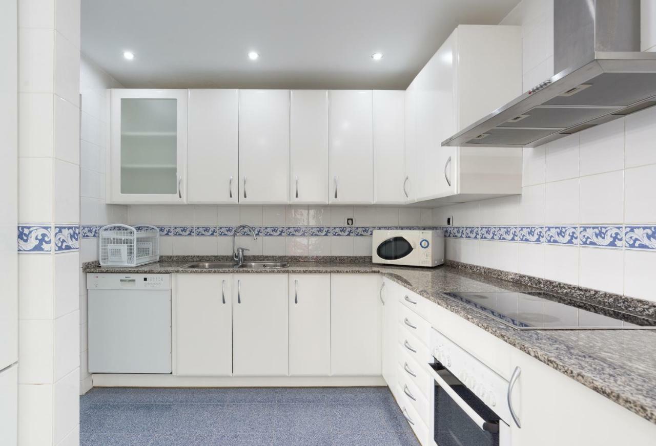 Luxury Duplex- 7 Minutes From The Beach 托雷莫利诺斯 外观 照片
