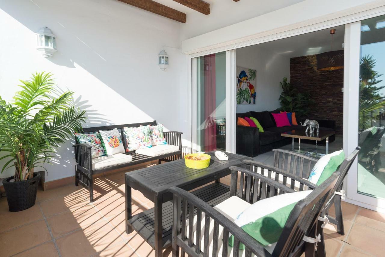 Luxury Duplex- 7 Minutes From The Beach 托雷莫利诺斯 外观 照片