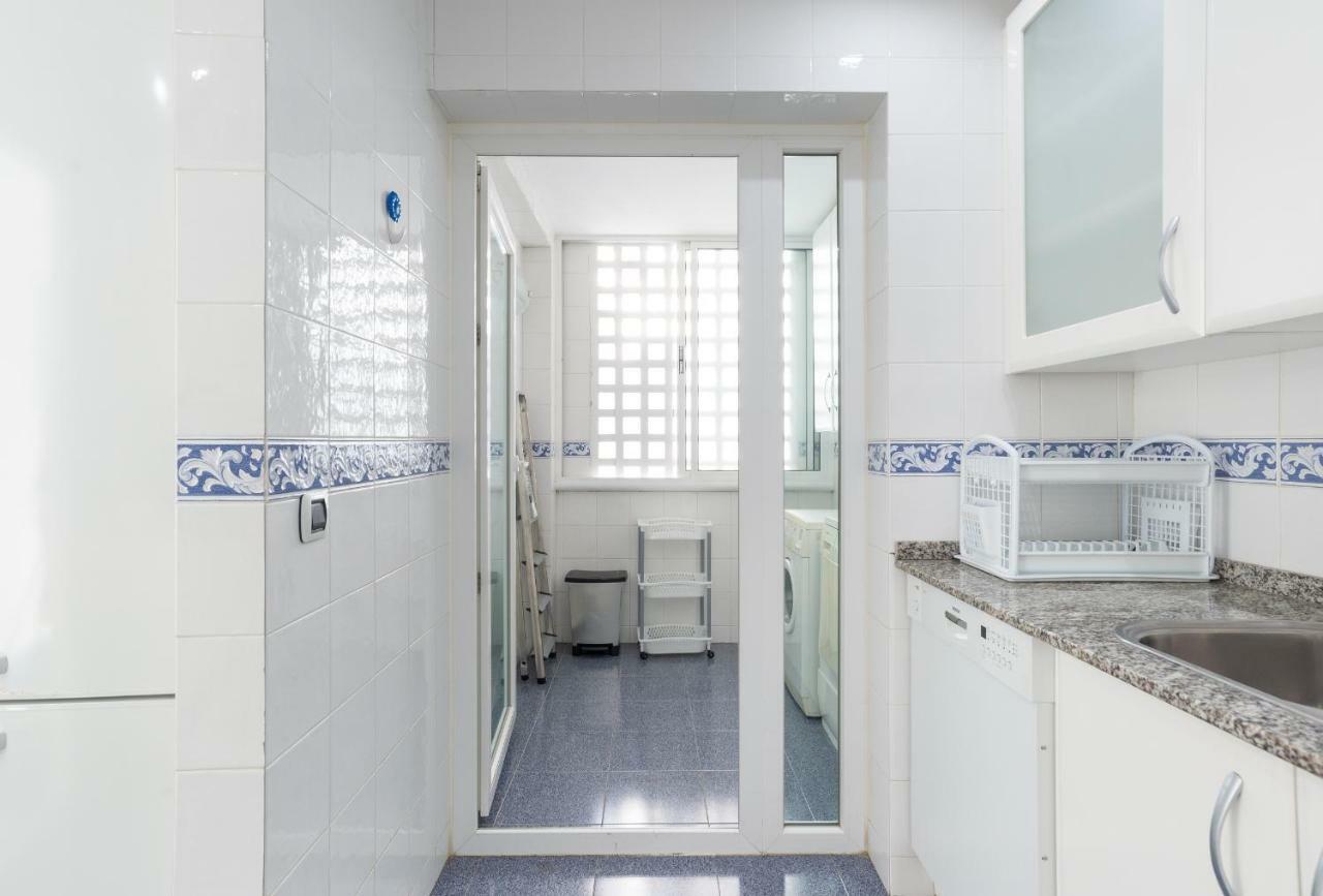 Luxury Duplex- 7 Minutes From The Beach 托雷莫利诺斯 外观 照片