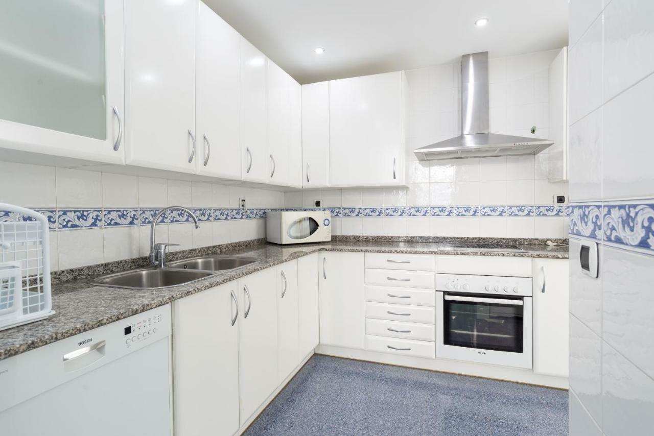 Luxury Duplex- 7 Minutes From The Beach 托雷莫利诺斯 外观 照片